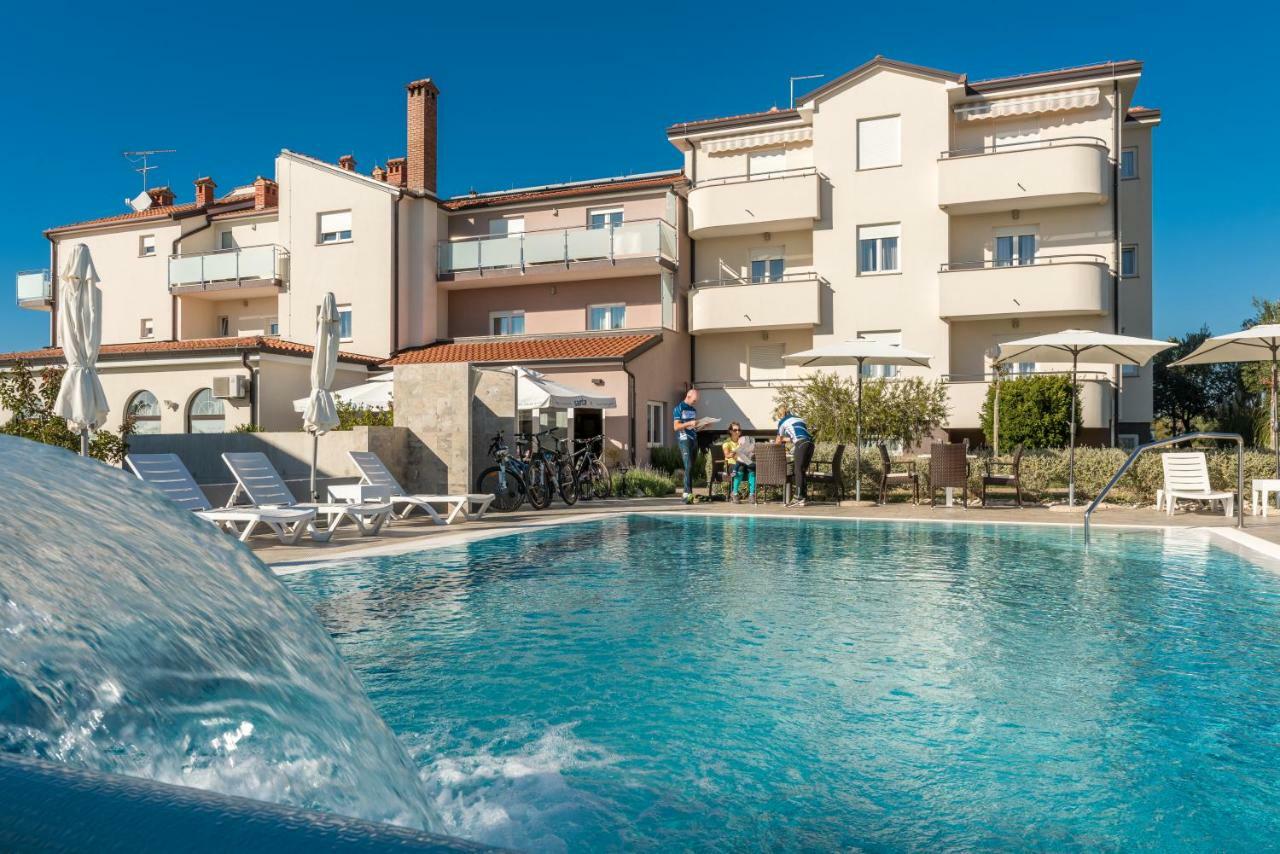 Villa Badi Lovrečica Kültér fotó